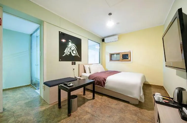 Red Dragonfly Motel Incheon